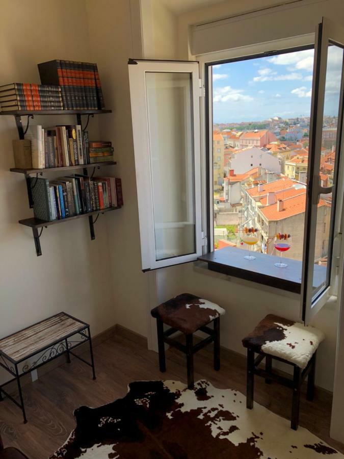 Appartamento The Sunset Nest Lisbona Esterno foto